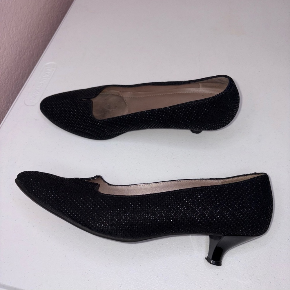 BeautiFeel Black Textured netted Heels